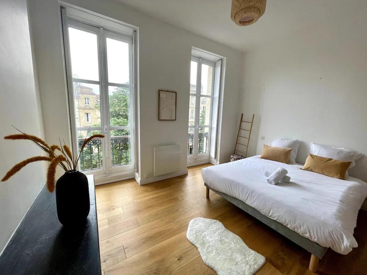 Superbe Appartement Neuf - Place Pey Berland Bordeaux Luaran gambar